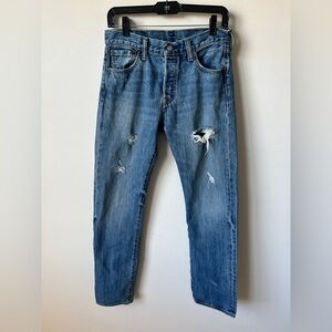 Levi’s 501 Distressed Button Fly Jeans Light Wash 100% Cotton Size 29x32